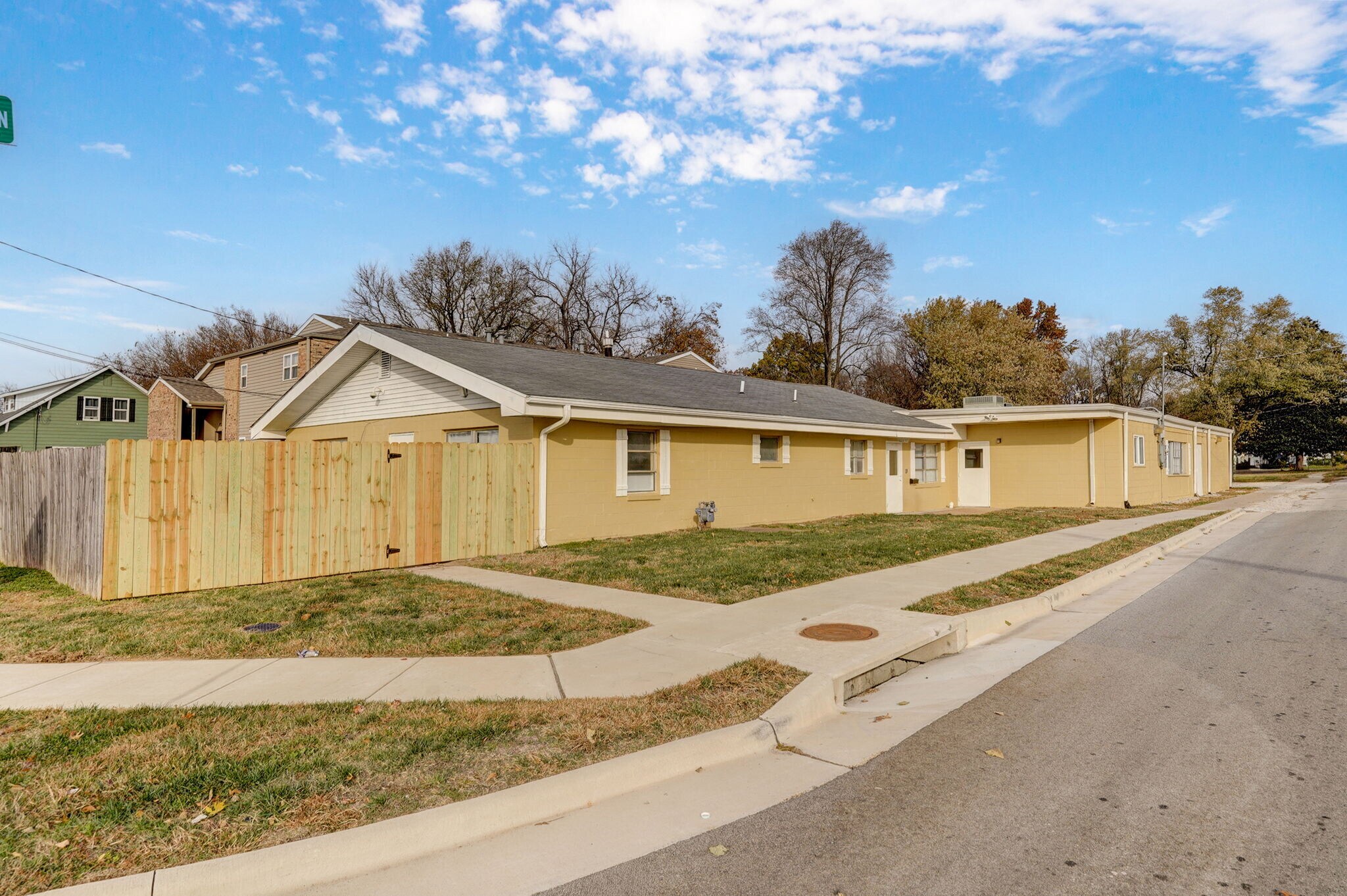 1381 E Division St, Springfield, MO for sale Building Photo- Image 1 of 1