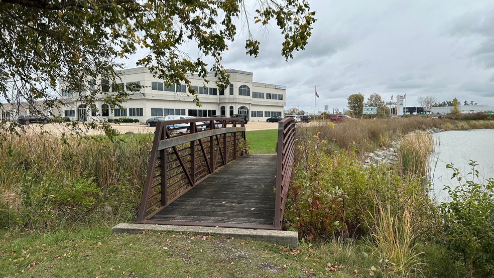 3051 Progress Way, Kaukauna, WI for lease - Building Photo - Image 3 of 39