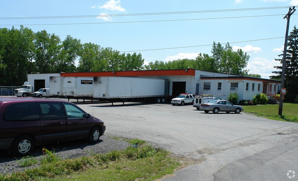 147 Falso Dr, Syracuse, NY for sale - Primary Photo - Image 1 of 1