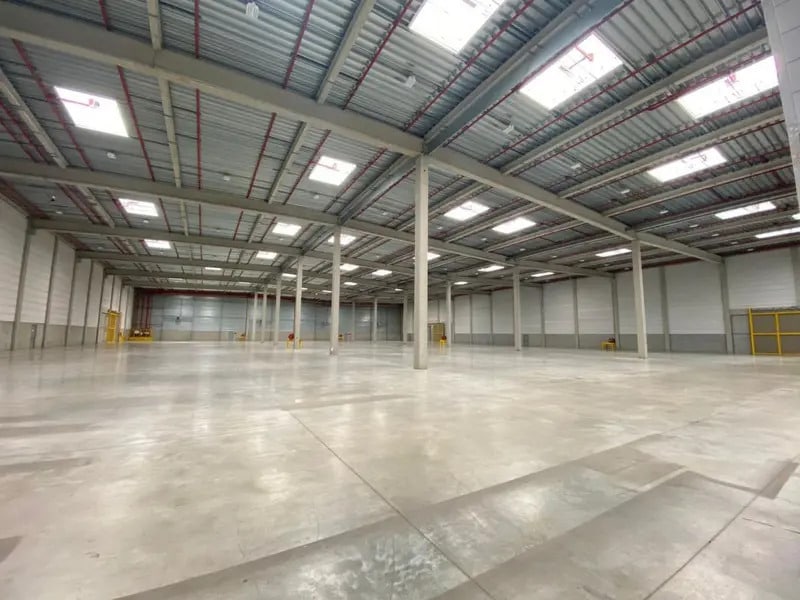 Industrial in Le Plessis-Pâté for lease Building Photo- Image 1 of 4