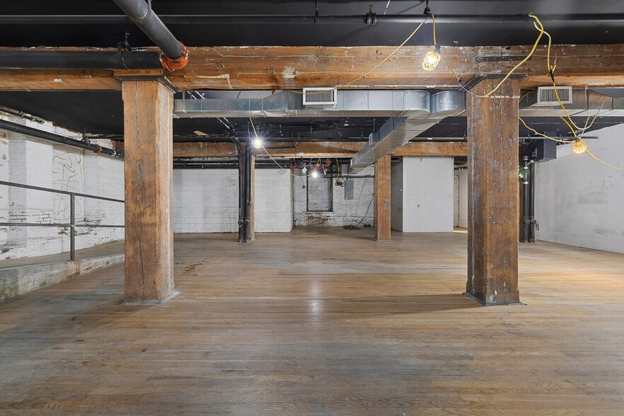 81 Washington St, Brooklyn, NY for lease - Building Photo - Image 3 of 9