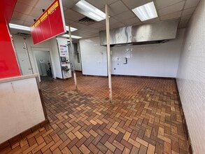 200 W Foothill Blvd, Azusa, CA for lease Interior Photo- Image 2 of 4