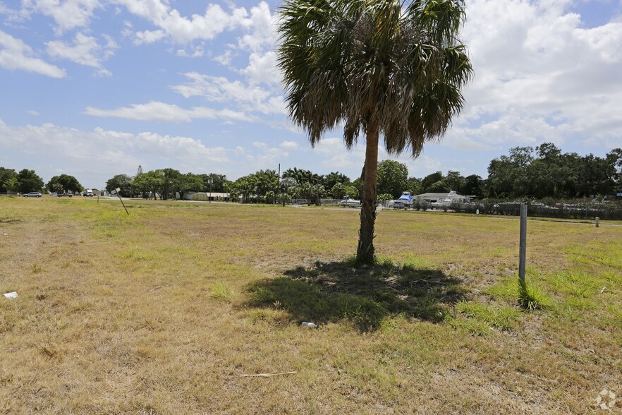 904 11th Ave W, Palmetto, FL for sale - Primary Photo - Image 1 of 1