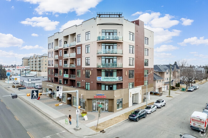 1406 Centre St NE, Calgary, AB for sale - Primary Photo - Image 1 of 5