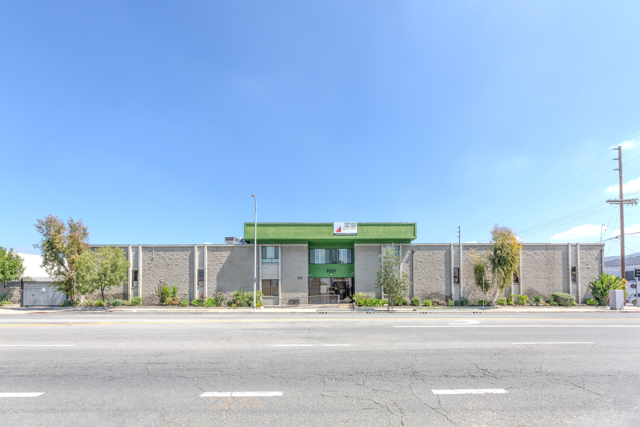 8950-8952 Glenoaks Blvd, Sun Valley, CA for sale Building Photo- Image 1 of 1