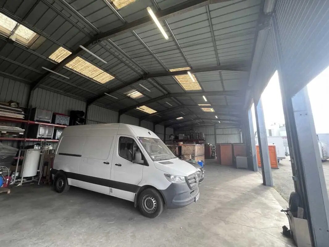 Flex in Bassens for sale Interior Photo- Image 1 of 8