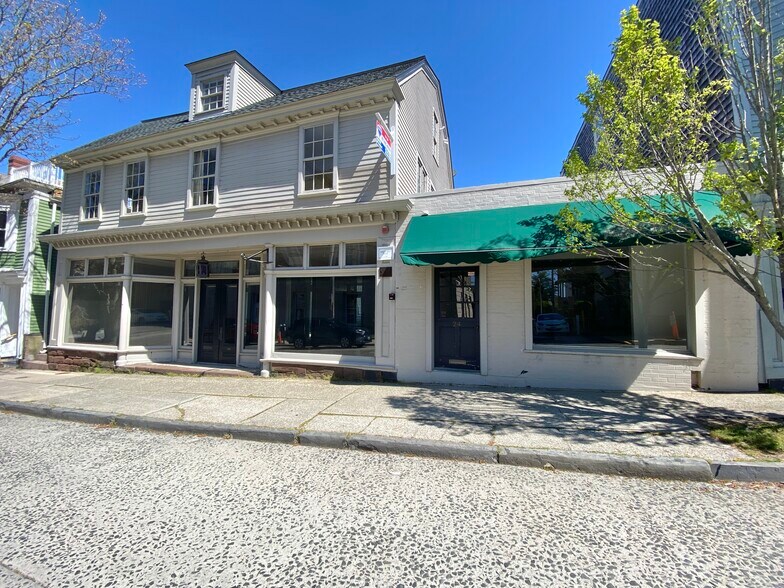 20-24 Franklin St, Newport, RI for sale - Building Photo - Image 1 of 1