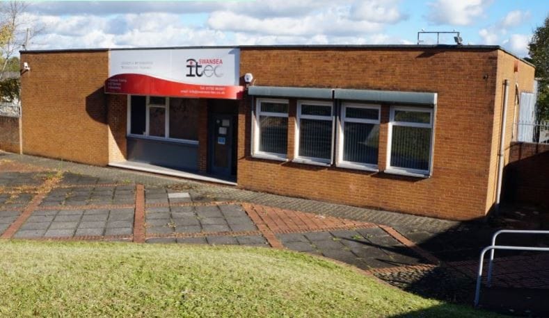 250 Carmarthen Rd, Swansea for sale Primary Photo- Image 1 of 1