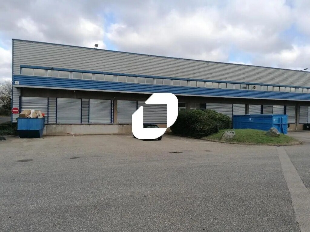 Location Local d'activités 200 m² à 1 150 m² - Photo 1
