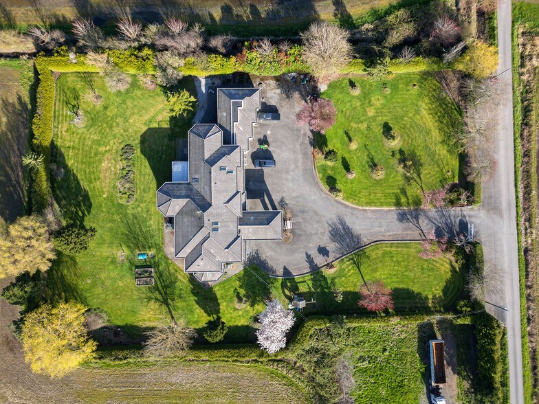 2150 56 St, Delta, BC for sale - Building Photo - Image 2 of 15