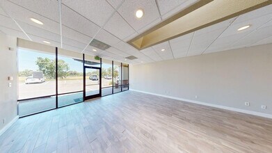 3853 Taylor Rd, Loomis, CA for lease Building Photo- Image 2 of 6