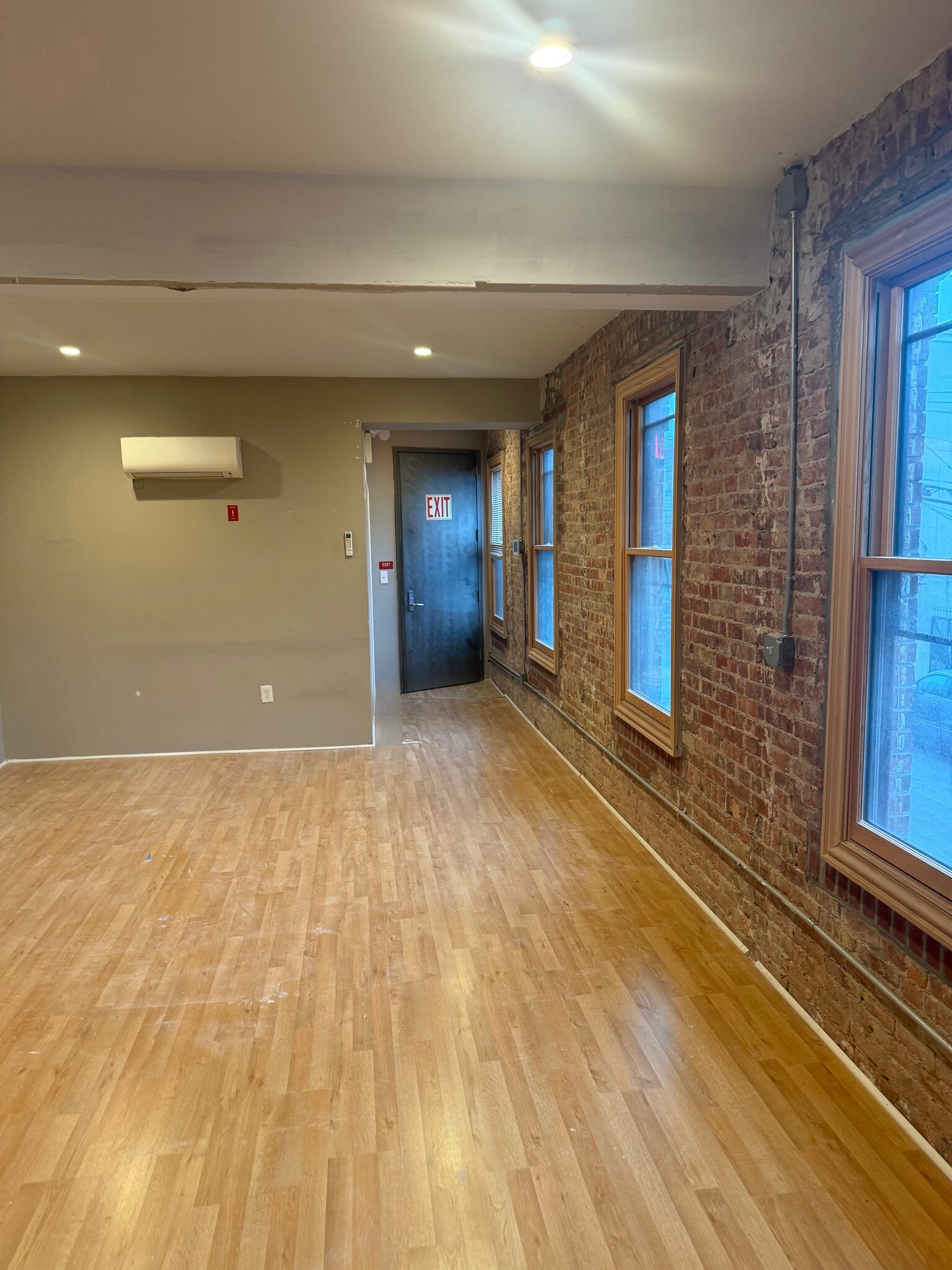 150 School St, Yonkers, NY for lease Interior Photo- Image 1 of 1