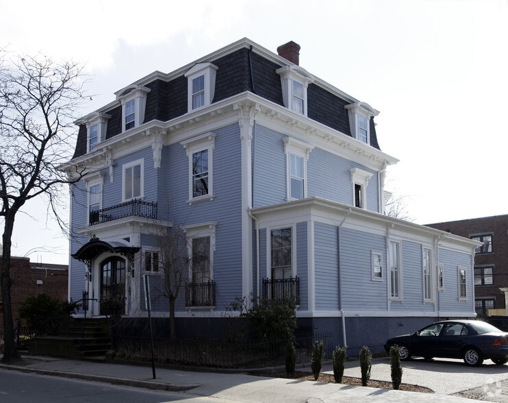 453 Angell St, Providence, RI for sale - Building Photo - Image 2 of 29