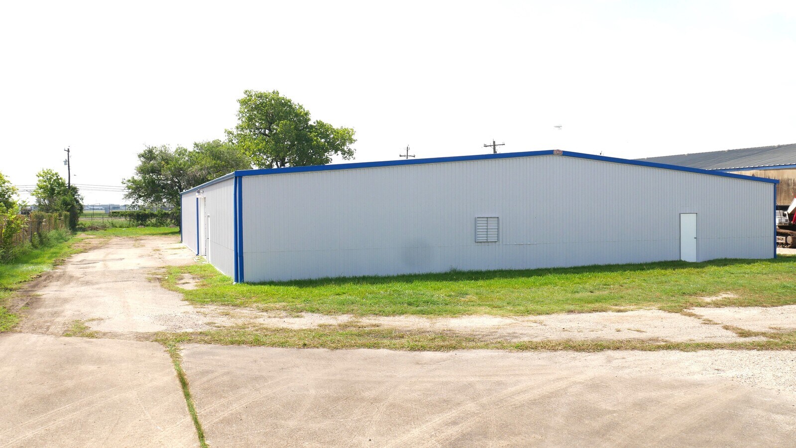 8533 Monroe Rd, Houston, TX 77061