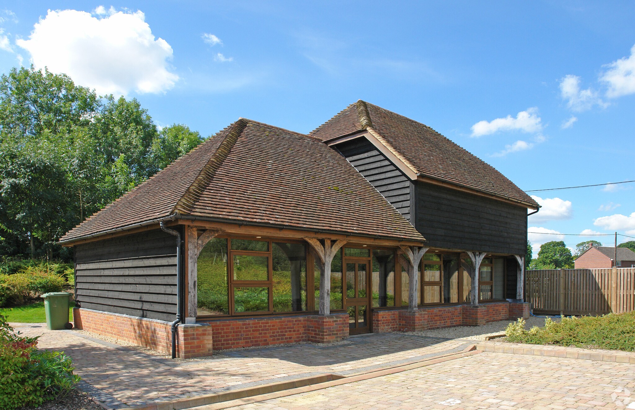 Newbury Rd, Kingsclere for sale Primary Photo- Image 1 of 1