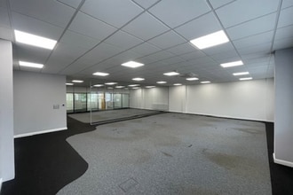 Molly Millars Ln, Wokingham for lease Interior Photo- Image 2 of 2