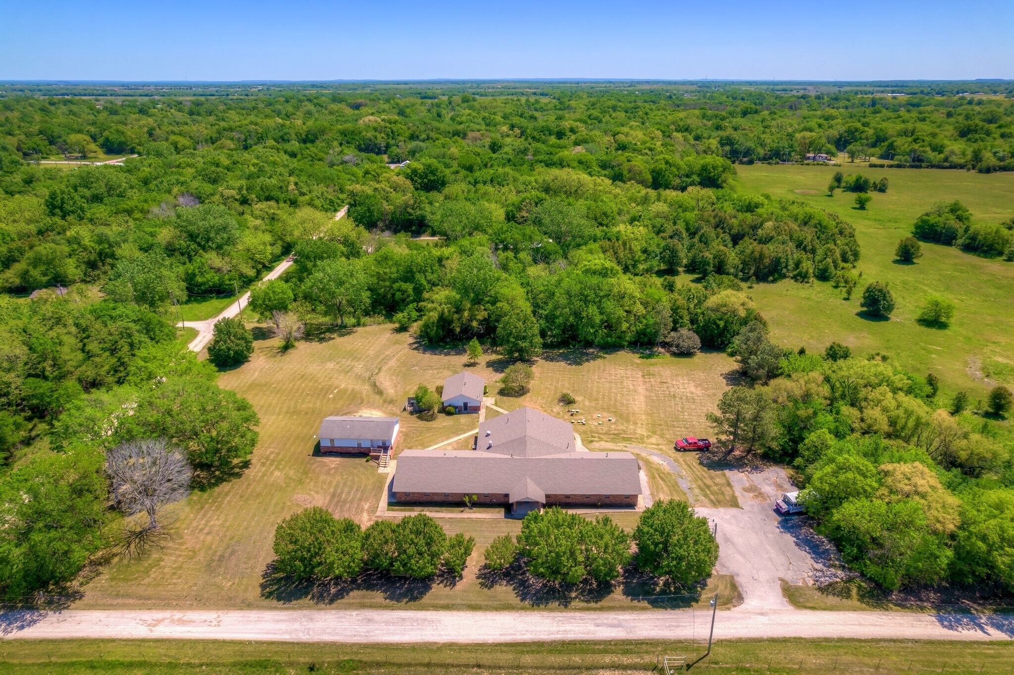 214 S 4th St, Redbird, OK 74458