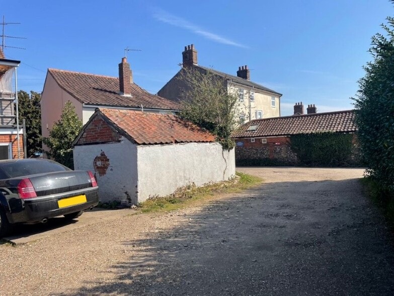 1 Wellington Rd, Dereham for sale - Building Photo - Image 2 of 2