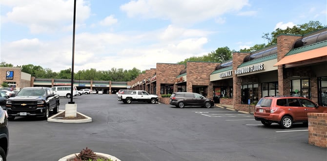 14321-14375 Manchester Rd, Manchester, MO for lease - Building Photo - Image 2 of 9