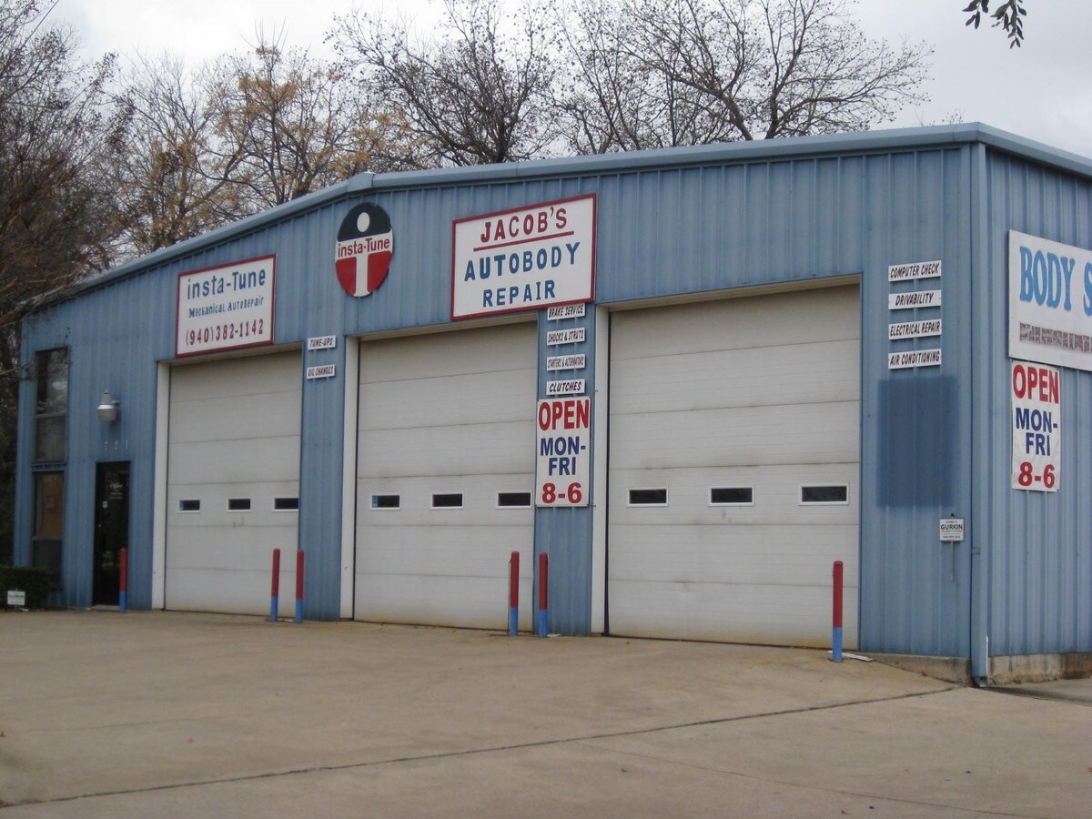 721 S Woodrow Ln, Denton, TX 76205