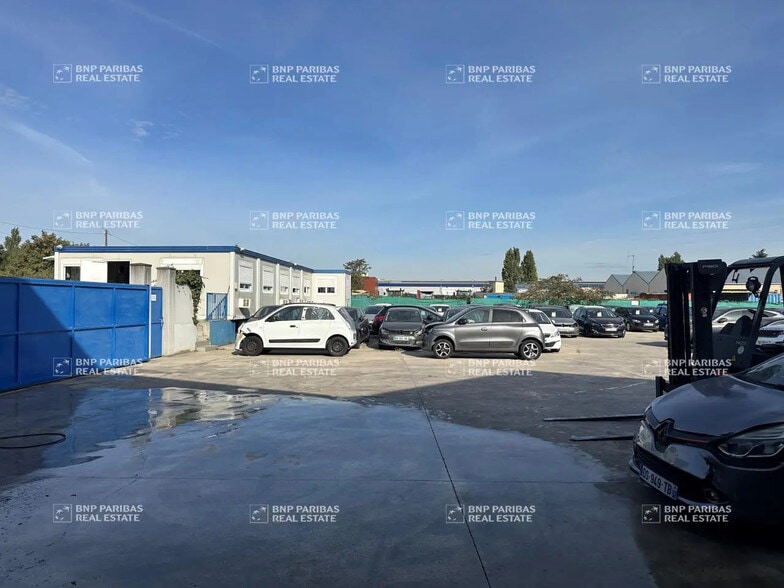 Flex in Villeneuve-le-Roi for lease - Building Photo - Image 3 of 10