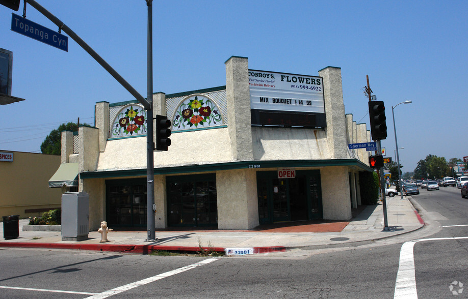 22001 Sherman Way, Canoga Park, CA for lease - Building Photo - Image 1 of 9