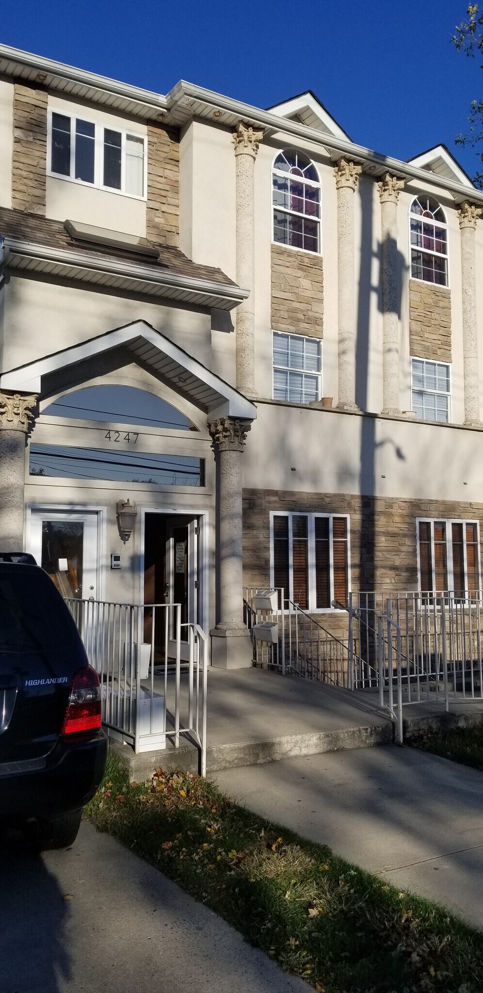 4247 Richmond Ave, Staten Island, NY for lease Building Photo- Image 1 of 21