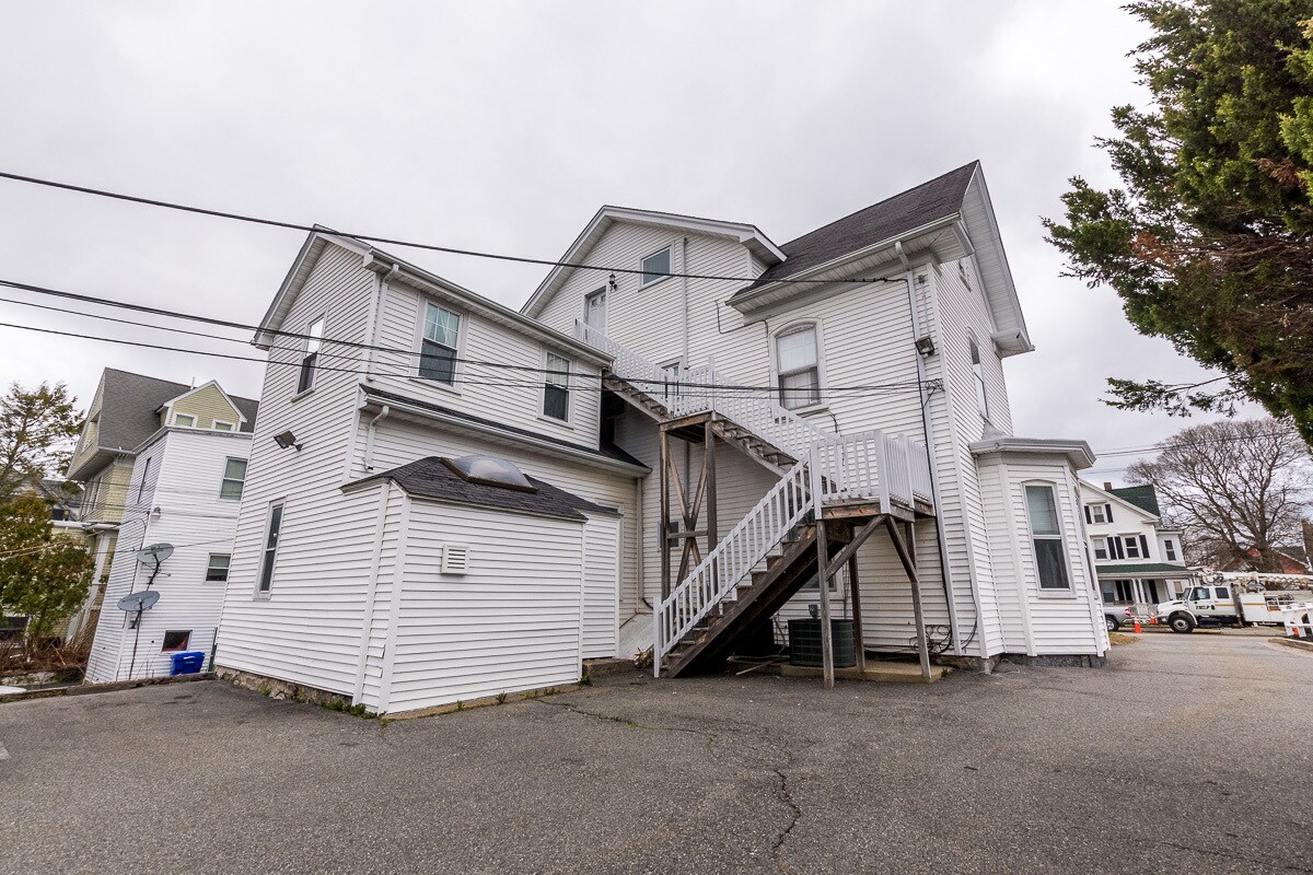 84 Broadway, Taunton, MA 02780 Property Record