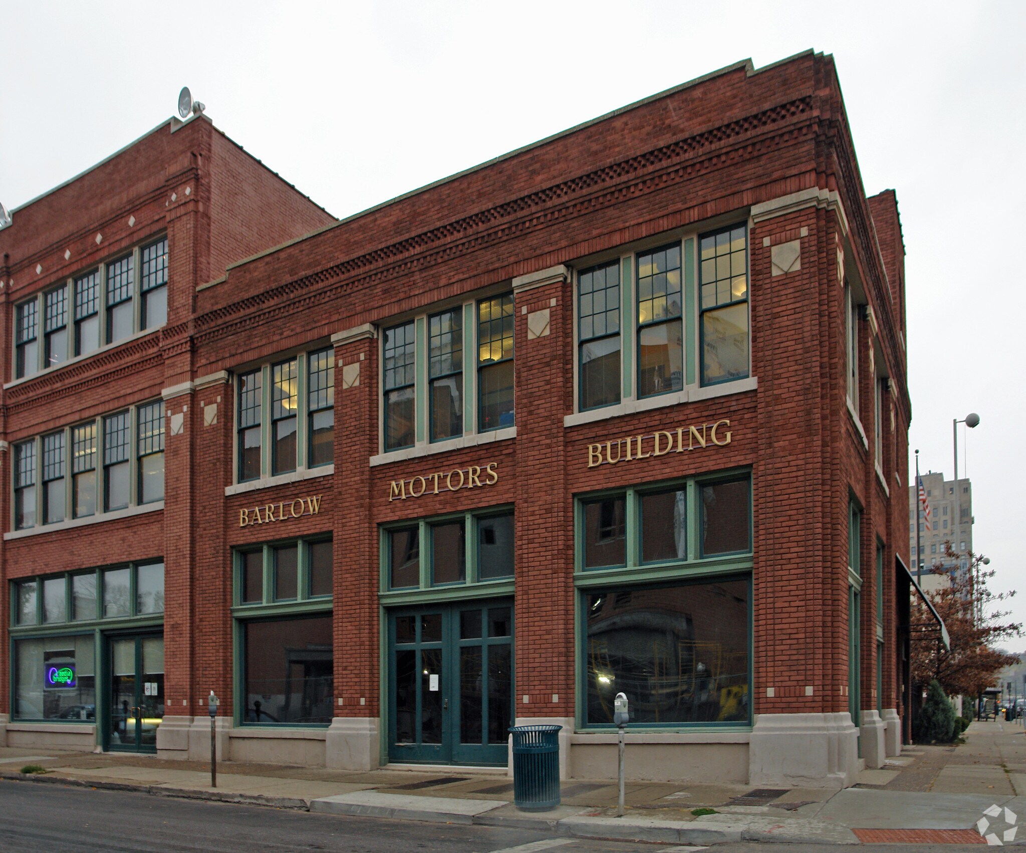 28 W Central Pky, Cincinnati, OH for sale Primary Photo- Image 1 of 1