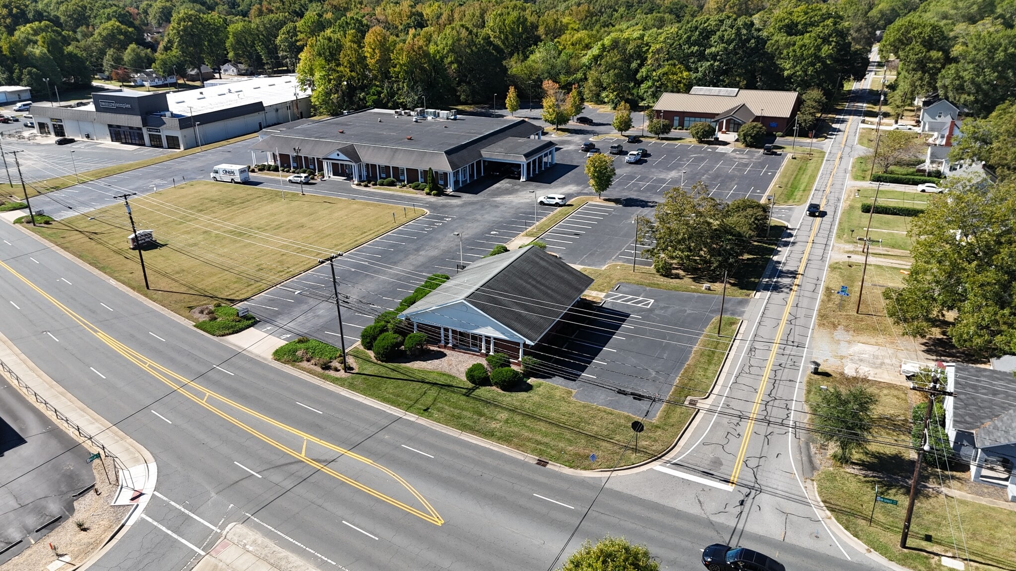 1714 Dale Earnhardt Blvd, Kannapolis, NC for sale Building Photo- Image 1 of 16