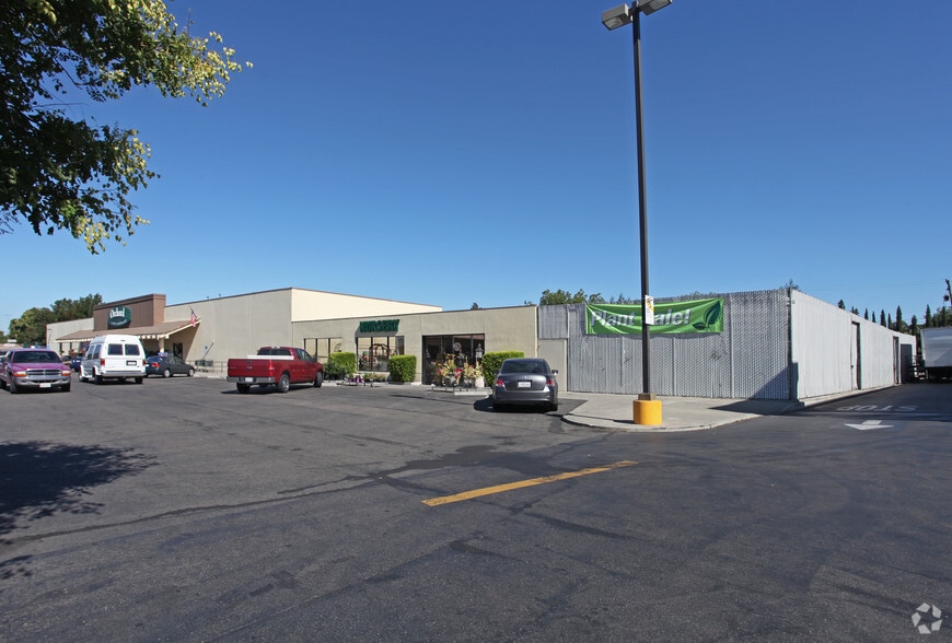 1015 W Hammer Ln, Stockton, CA, 95209 Retail Space For Lease