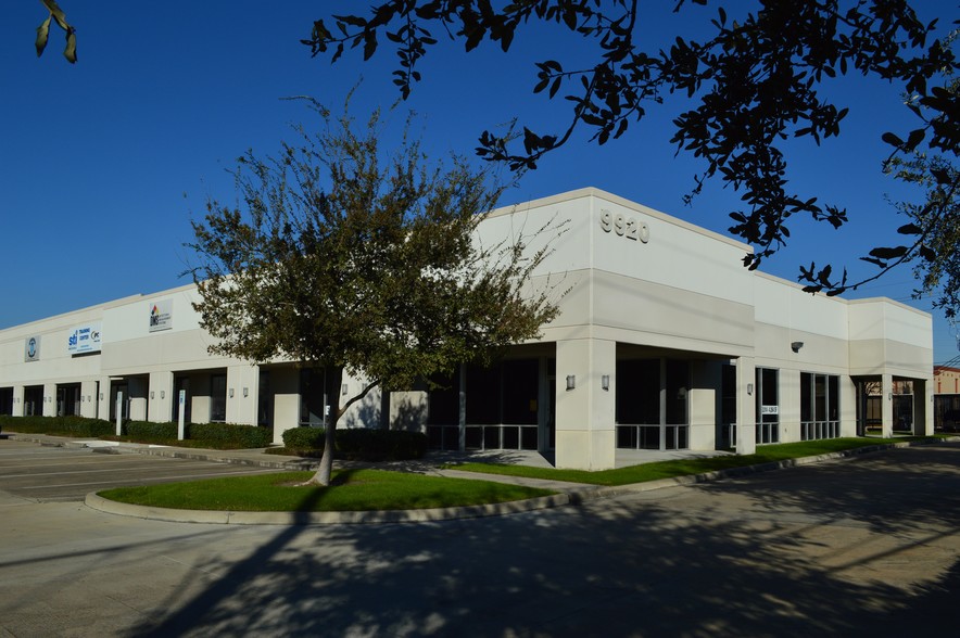 9940 W Sam Houston Pky S, Houston, TX for lease - Building Photo - Image 2 of 12