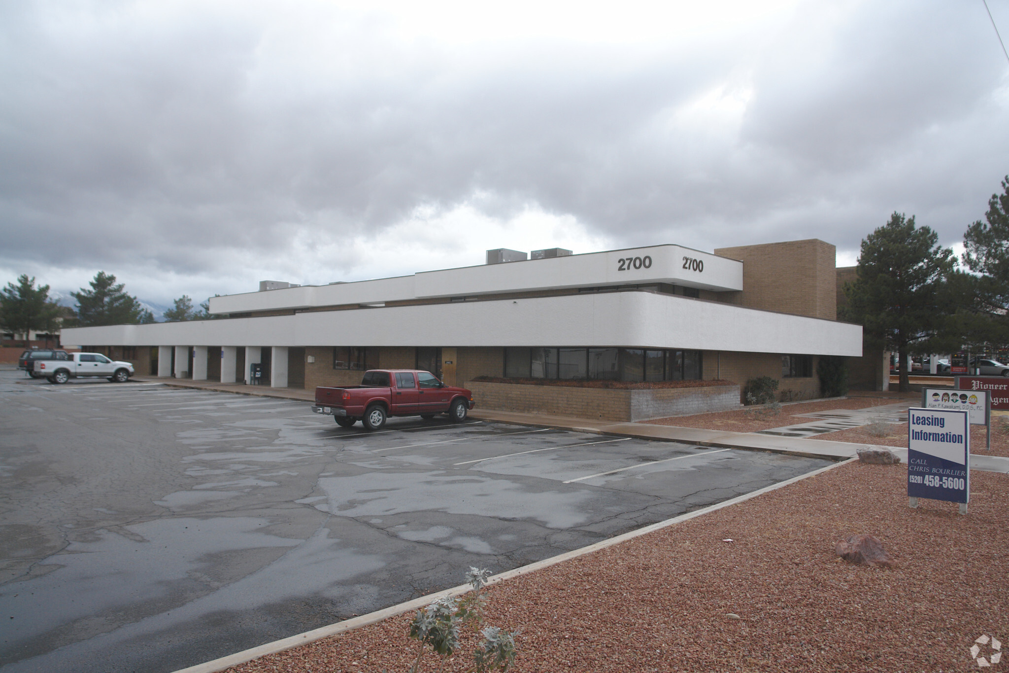 2700 E Fry Blvd, Sierra Vista, AZ for lease Primary Photo- Image 1 of 2