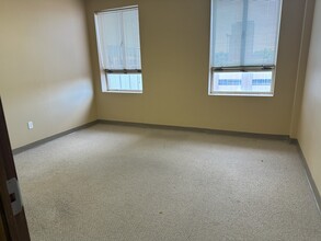 121 S Broadway Ave, Tyler, TX for lease Interior Photo- Image 2 of 2