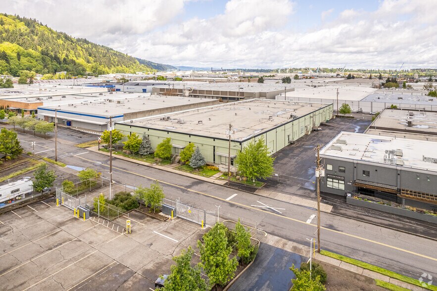 3135 NW Industrial St, Portland, OR for lease - Aerial - Image 2 of 7
