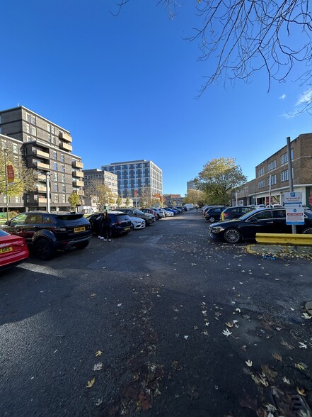 The Boulevard, Crawley for sale - Primary Photo - Image 1 of 1