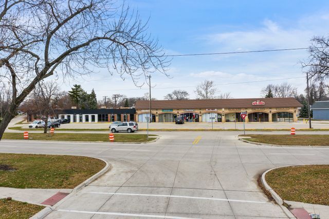 22201-22221 Kelly Rd, Eastpointe, MI for sale Primary Photo- Image 1 of 1