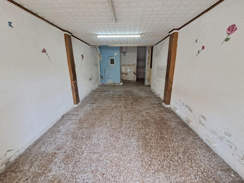 Retail in Alzira for lease - Building Photo - Image 2 of 6
