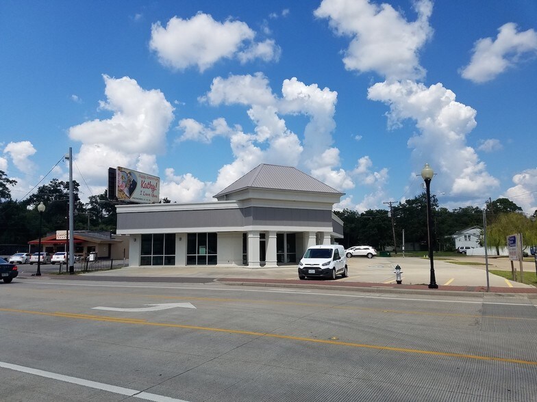 4218 Calder Ave, Beaumont, TX 77706