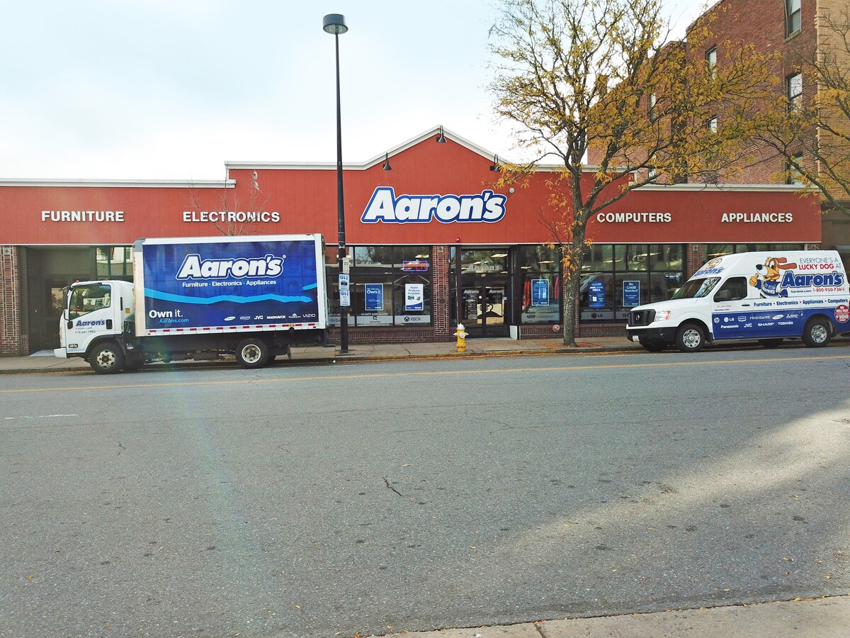 50 Essex St, Lawrence, MA 01840