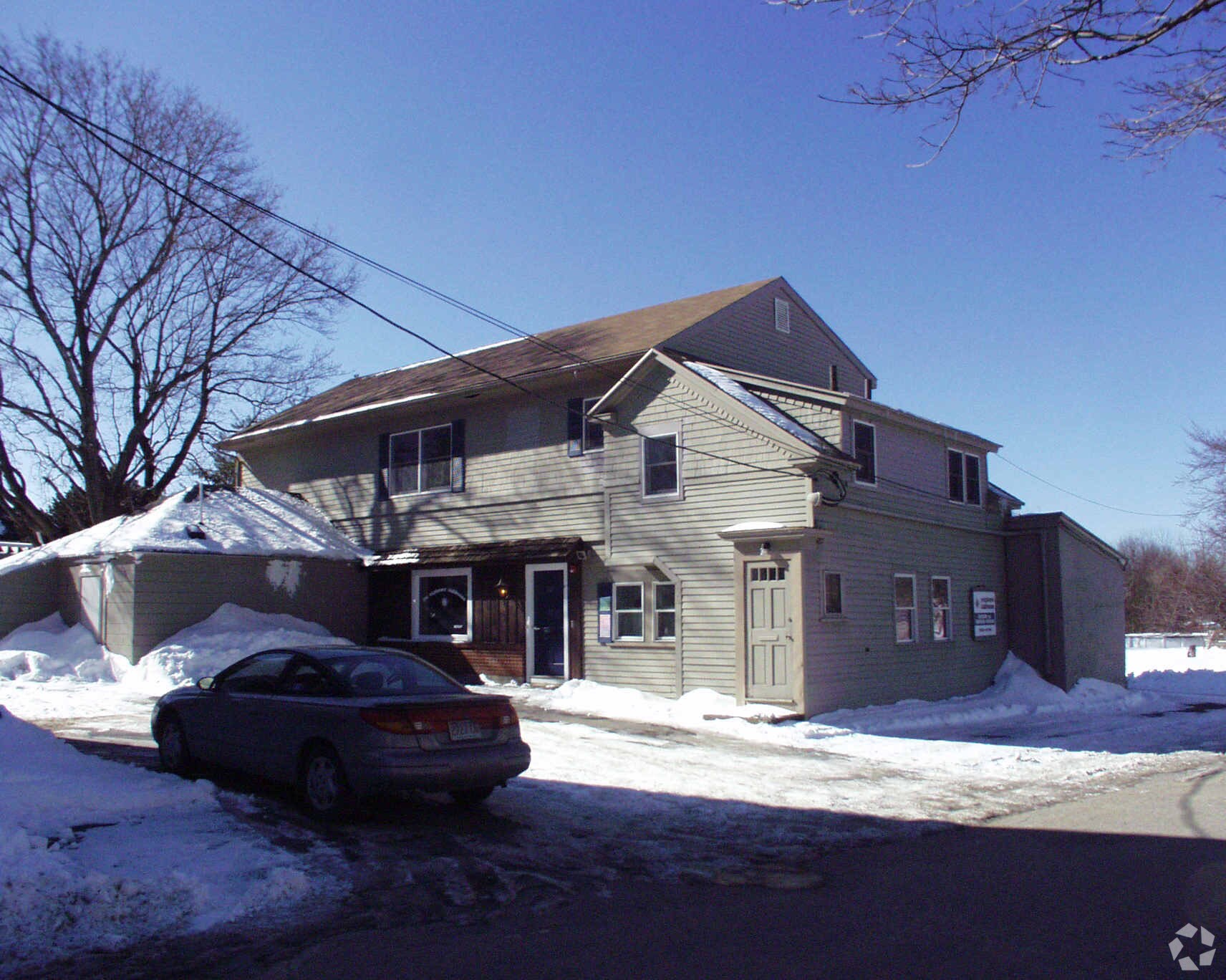 484 Burncoat St, Worcester, MA for sale Primary Photo- Image 1 of 1