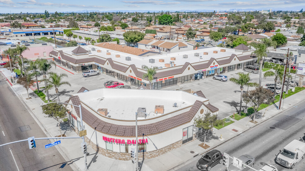 15737-15751 Bellflower Blvd, Bellflower, CA for sale - Building Photo - Image 1 of 1