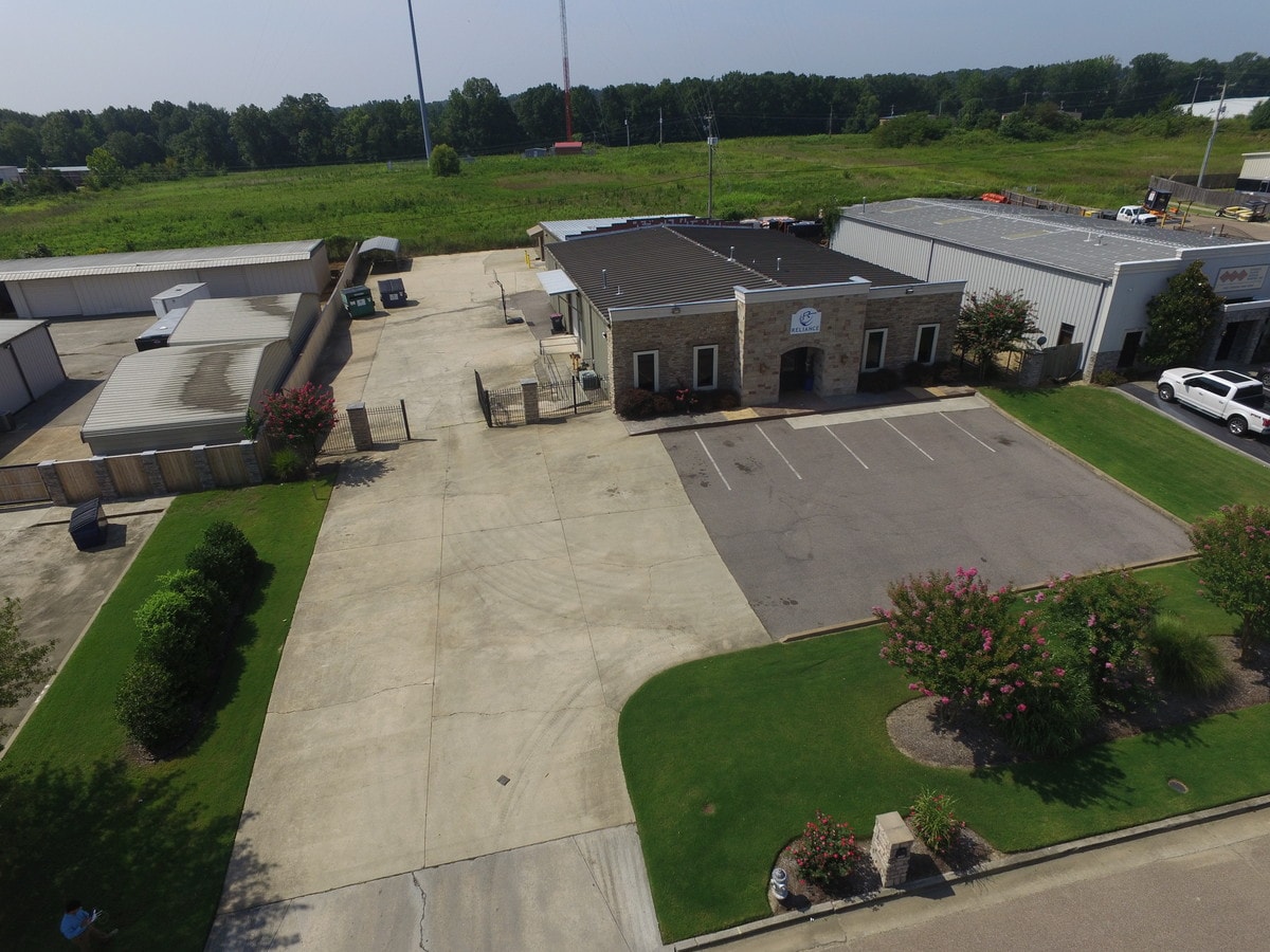 9325 Cordova Park Rd, Cordova, TN 38018