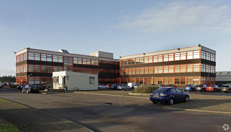 Stevenston Industrial Estate, Stevenston for lease - Primary Photo - Image 1 of 2