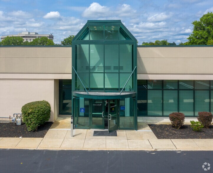 1021 W 8th Ave, King Of Prussia, PA for lease - Building Photo - Image 2 of 5