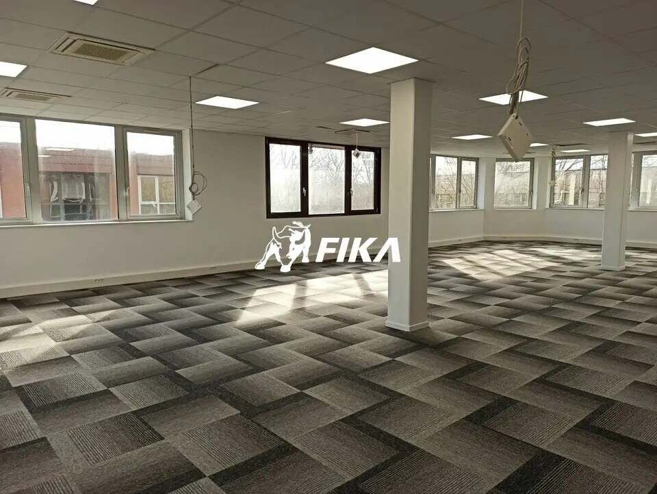 Office in Labège for lease Interior Photo- Image 1 of 4