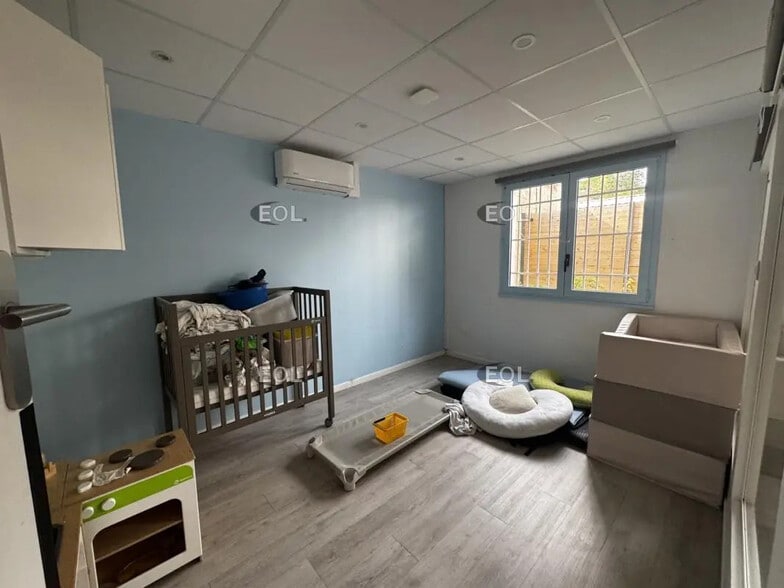 Office in Wissous for lease - Building Photo - Image 2 of 4