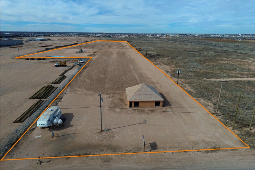 2624 S Crane, Odessa, TX for sale - Primary Photo - Image 1 of 1