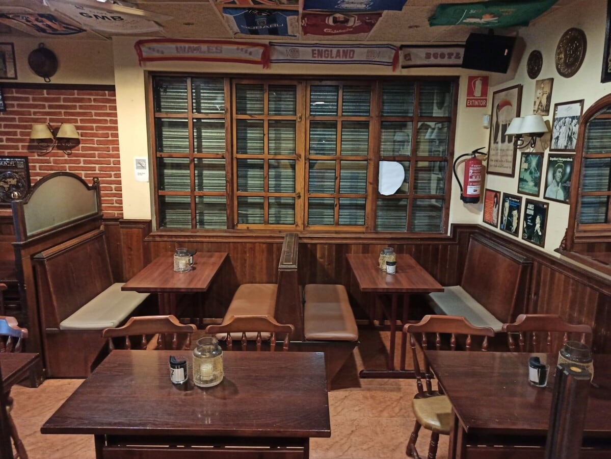 Malgrat de Mar, BAR 08380 -  -  - Interior Photo - Image 1 of 4