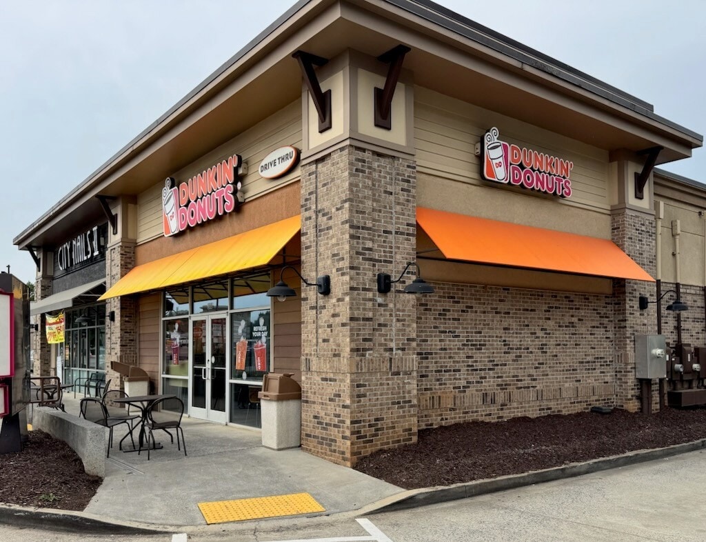 8879 Dallas Acworth Hwy, Dallas, GA for lease Building Photo- Image 1 of 11